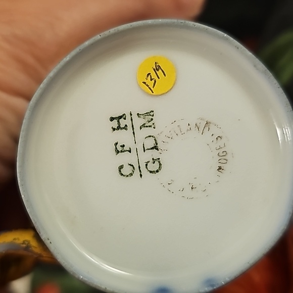 CFH/GDM Limoges small cups and saucers - Picture 4 of 4